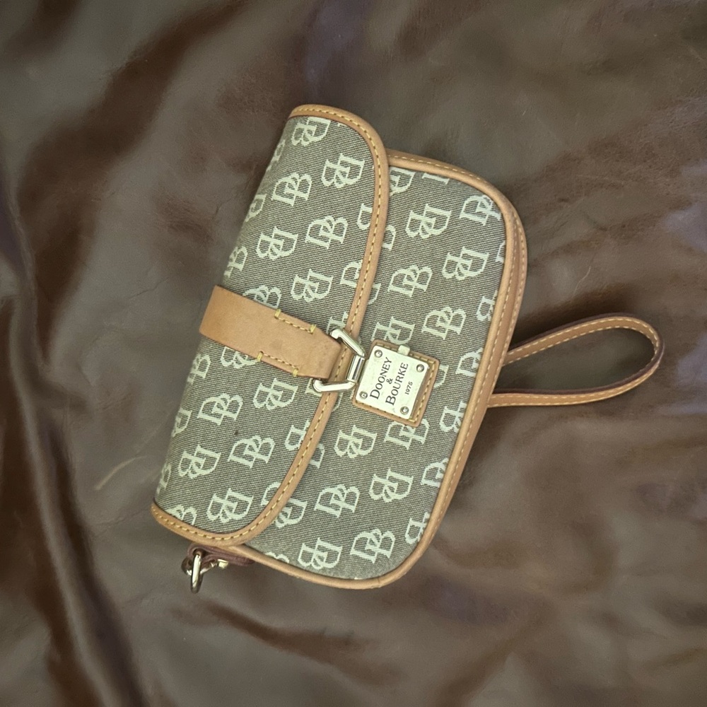 Dooney & Bourke Signature Wristlet